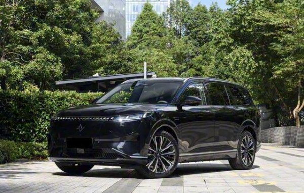 启盈策略 2026款东风奕派eπ008五座版上市，配置新升级，续航下调